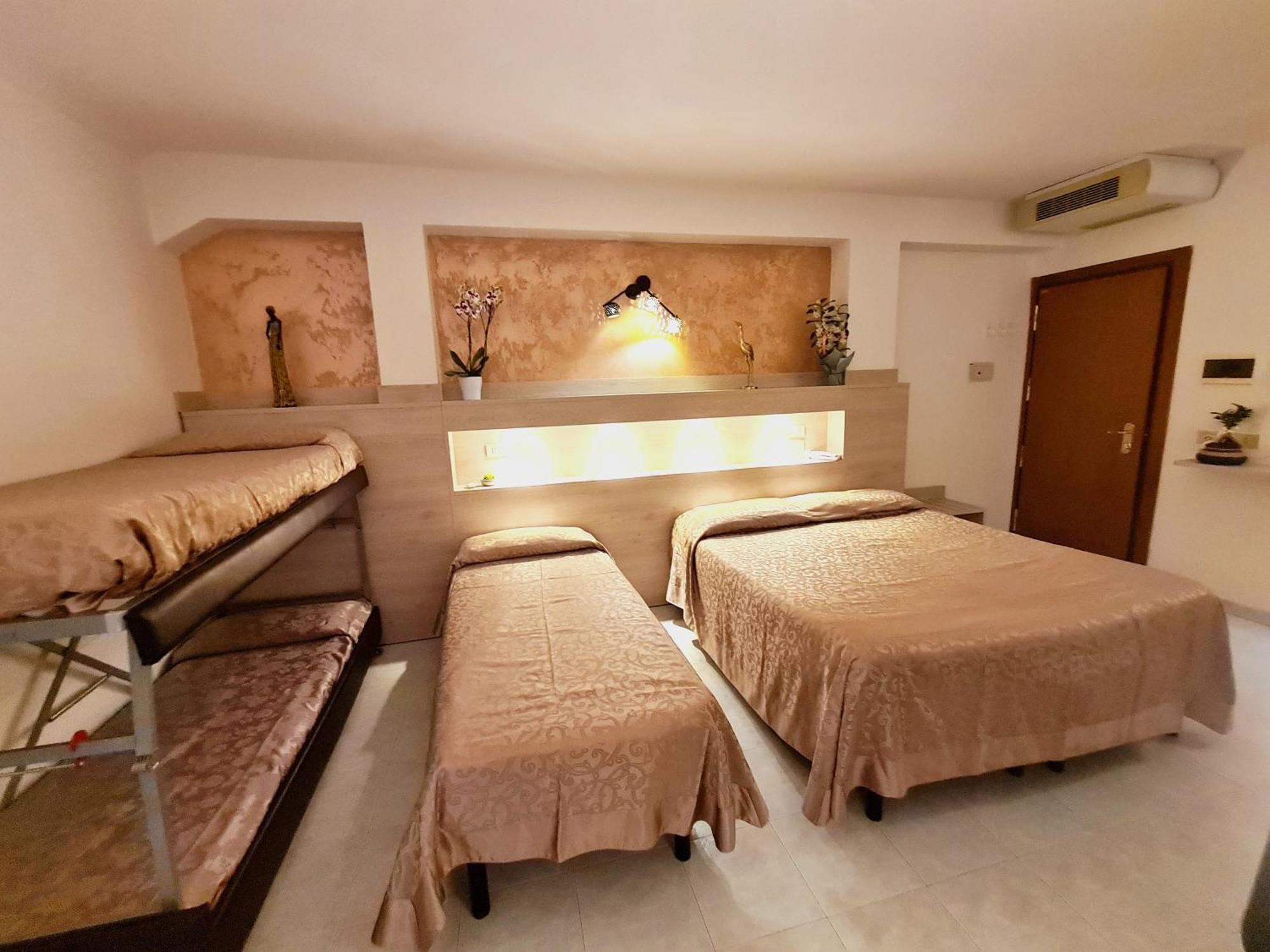 Hotel Laura 체제나티코 객실 사진